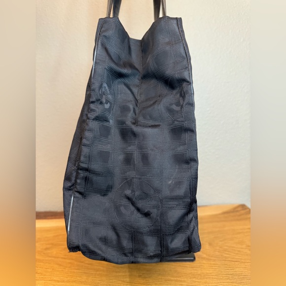 AUTHENTIC Chanel Travel Line Tote - Black - Picture 3 of 5